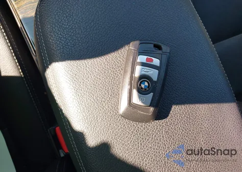 2013 BMW X3 xDrive28I z USA, uszkodzony, nr VIN 5UXWX9C54D0D03145